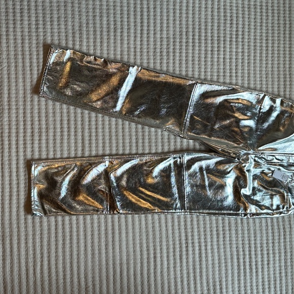 Gap High Rise Vegan Leather Cheeky Straight Pants - Silver - 30 (10) L - NWT - Picture 4 of 7